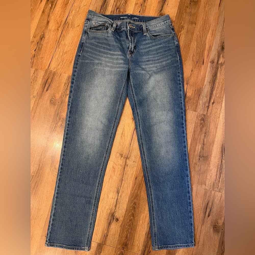 Old Navy Mid-Rise Wow Boyfriend Jeans